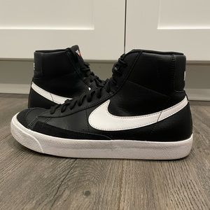 Nike Blazer Mid 77